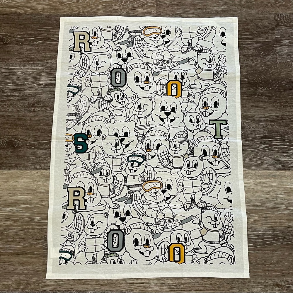 Roots Skiing Buddies RARE Collectible Kitchen Stove Towel Cotton Limited Edition